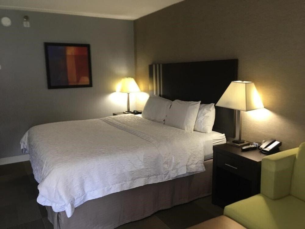 Holiday Inn Express - Newark Airport - Elizabeth By Ihg Zewnętrze zdjęcie