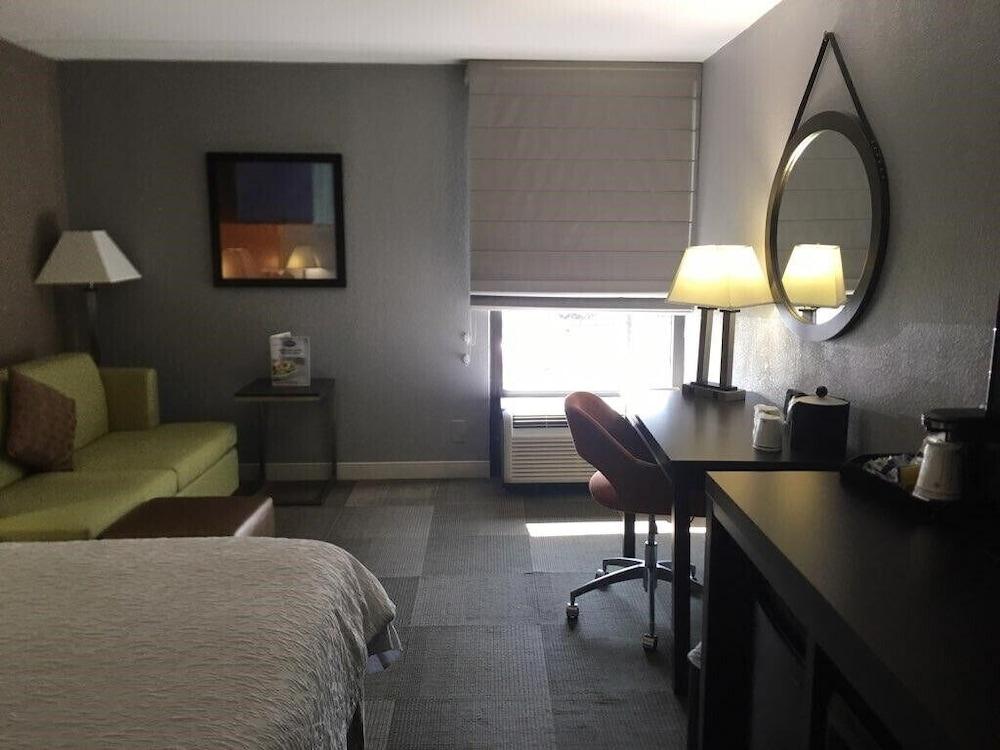 Holiday Inn Express - Newark Airport - Elizabeth By Ihg Zewnętrze zdjęcie
