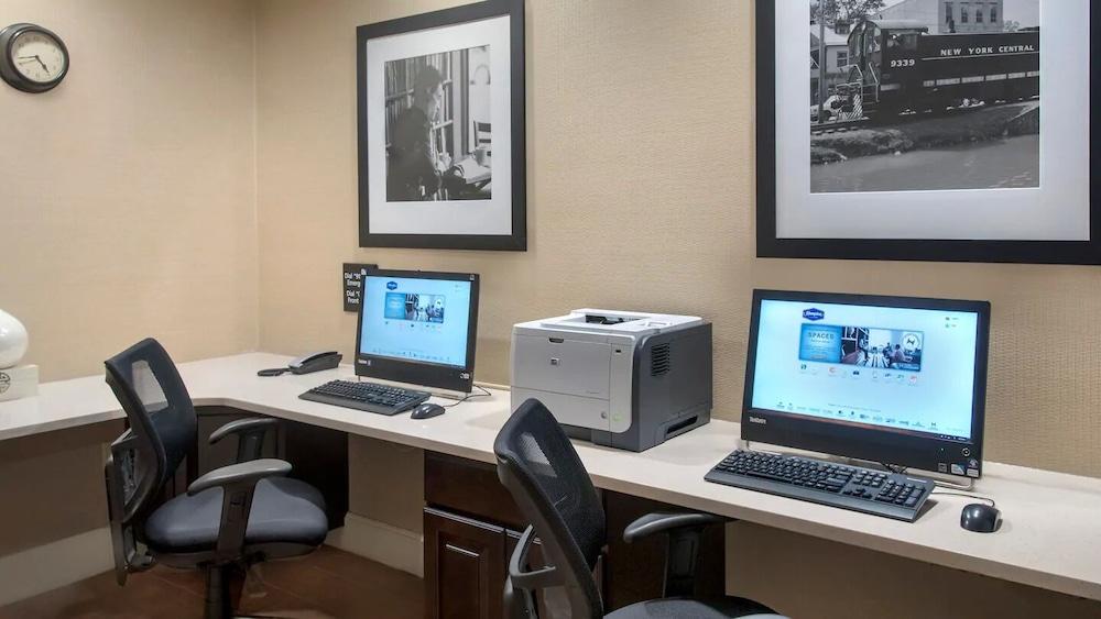Holiday Inn Express - Newark Airport - Elizabeth By Ihg Zewnętrze zdjęcie