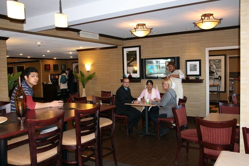 Holiday Inn Express - Newark Airport - Elizabeth By Ihg Restauracja zdjęcie